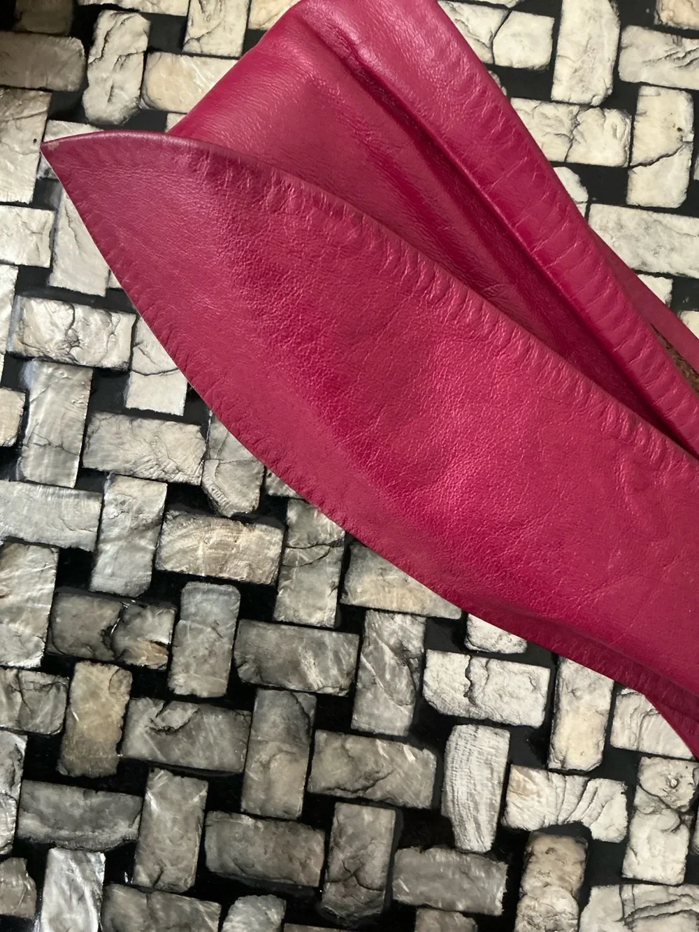 VINTAGE 80s 90s Fuchsia Leather Wrap Belt